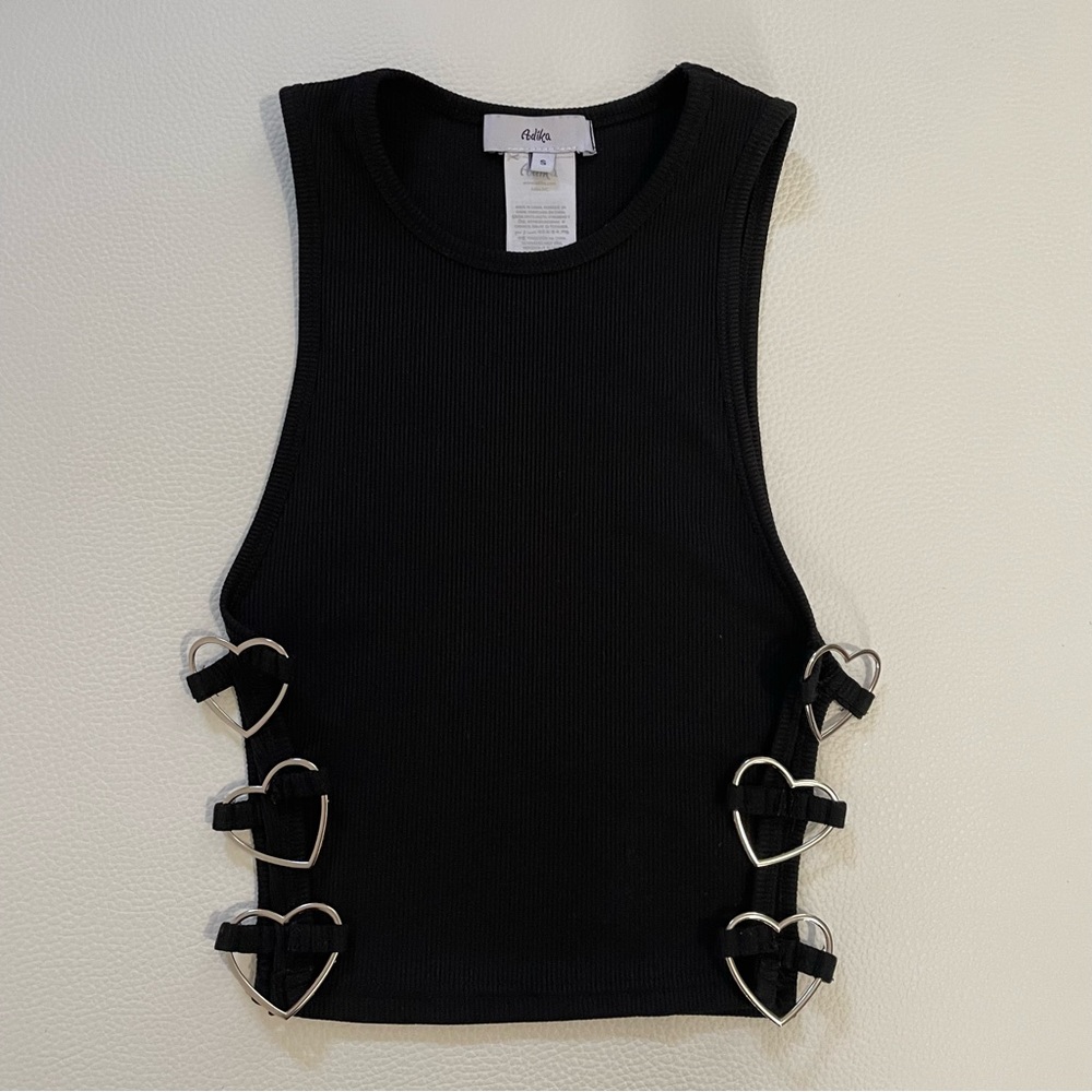 Adika tank with metallic cut out hearts